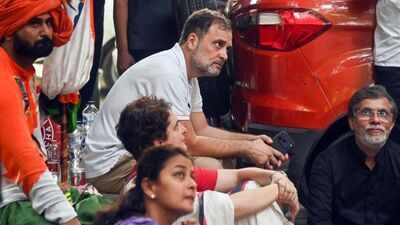'No meeting request received from any party': EC officials as Rahul, Priyanka refuse to leave 'protest site'
