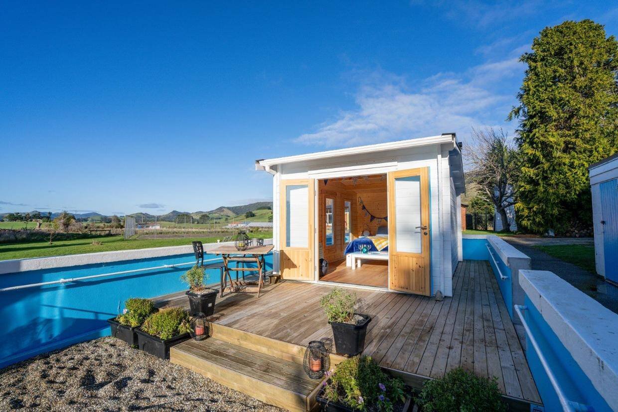 Pool turns into chalet