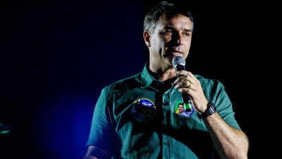 Brazil court orders defeated Flávio Bolsonaro to surrender passports, bars him from leaving