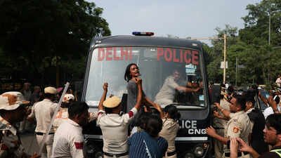 Parliament, not streets, will govern country: BJP; govt is rattled, says oppn