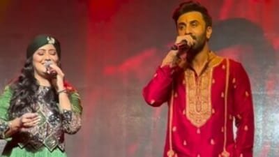 Harshdeep Kaur and Ranbir Kapoor perfomed together at a Durga puja pandal in Mumbai. Harshdeep Kaur and Ranbir Kapoor perfomed together at a Durga puja pandal in Mumbai.