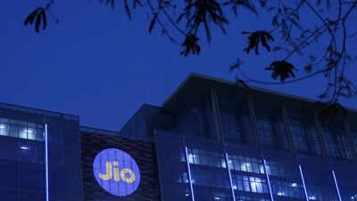 Jio Platforms could become the biggest public offer of India Jio Platforms IPO likely by October-end; $3.8 billion issue, $143-146 billion company valuation: Report