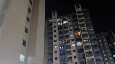 Residents alerted police after noticing a strong foul smell coming from the flat. 3 siblings found dead in flat near Mumbai; trio recorded video before deaths