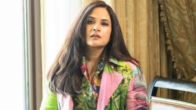 Richa Chadha supports CJP protest.