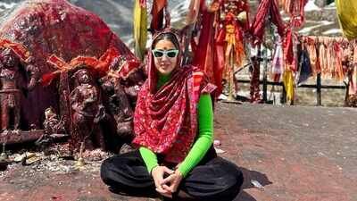 Sara Ali Khan in trouble for visiting Kedarnath temple, Islamic cleric issues 'fatwa', calls it 'impermissible and haram' under Sharia