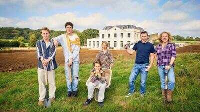 Sarah Beeny wins eight-year farmhouse planning battle. The Somerset property was bought for £3 million in 2018. (Photo: Instagram) Sarah Beeny wins eight-year planning battle to save ‘mini-Downton Abbey’ farmhouse bought for £3 million in 2018, despite unauthorised extension, failed appeal and February 2025 demolition order