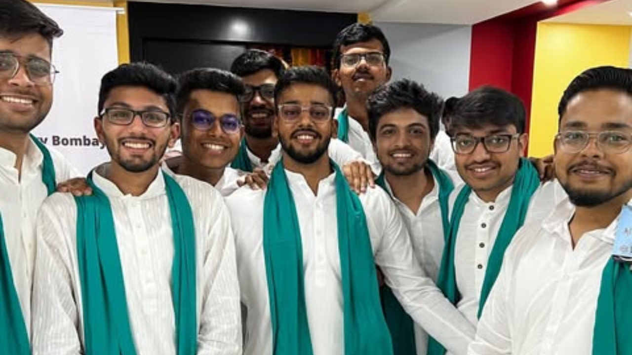 Shashank says students should believe in themselves and keep improving their skills.<br>