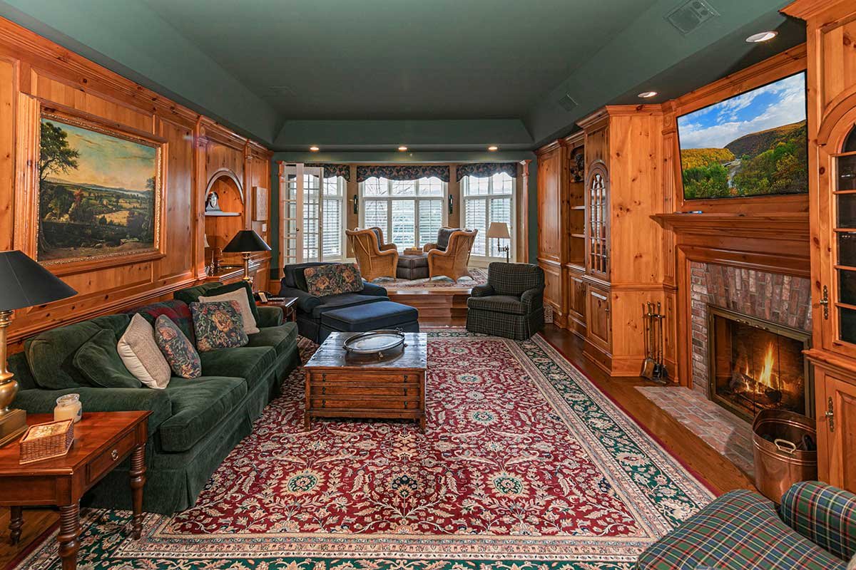 The living space with fireplace