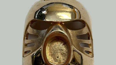 A Pennsylvania Goodwill received a small gold LEGO piece inside a donated jewelry bag and listed it from $14.95; collectors identified it as a rare 14-karat Bionicle mask and pushed the auction price to $18,101