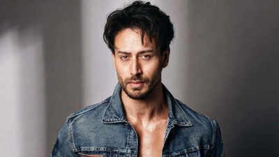 Tiger Shroff firing case: Three accused sent to 48-hour transit remand in Kota, ASP says, 'They were handed over to the Mumbai Police' Tiger Shroff firing case: Three accused sent to 48-hour transit remand in Kota, ASP says, 'They were handed over to the Mumbai Police'