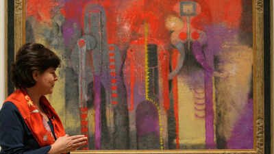 "Tres Personajes" by Mexican artist Rufi In 2003, a New York woman pulled a painting from trash on Manhattan’s Upper West Side; four years later she learned it was a stolen Rufino Tamayo work, and Sotheby’s sold it for $1,049,000