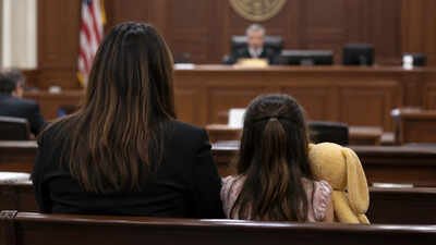 Under the sperm donor agreement, the mother was the child's only intended legal parent. (AI image) In 2017, a Florida woman had a daughter under a sperm donor agreement, and a man later named the child in his will; after his death, an October 21 court upheld denial of the child's claim to his Florida home