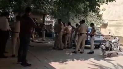 An 18-year-old girl was discovered burnt behind the guard room of a school in Krishna Nagar Mystery surrounds death of Class 12 student found burnt behind Delhi school guard room
