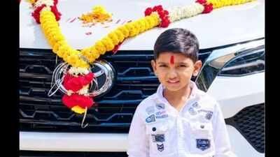 She bought a ₹200 coupon at a Garba event and wrote her 6-year-old grandson’s name on it; a year later, grandmother Kiran Raikwar’s family received the ₹50 lakh SUV they had dreamed of owning for years