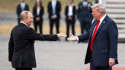 US President Donald Trump and Russian President Vladimir Putin Trump turns to Putin for diesel after lecturing India on Russian energy